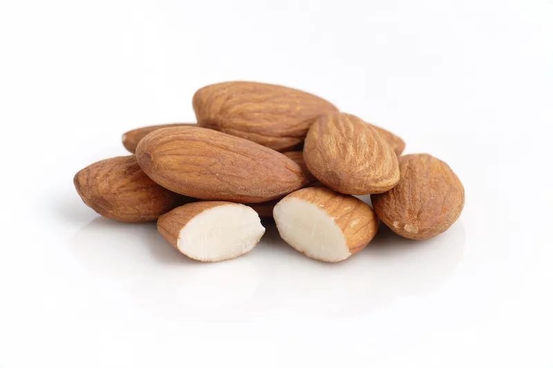 قیمت خرید مغز بادام پوست کاغذی + خواص، معایب و مزایا