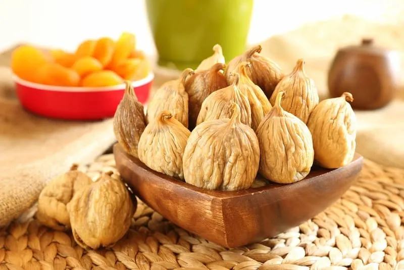 قیمت خرید انجیر خشک شیراز + خواص، معایب و مزایا